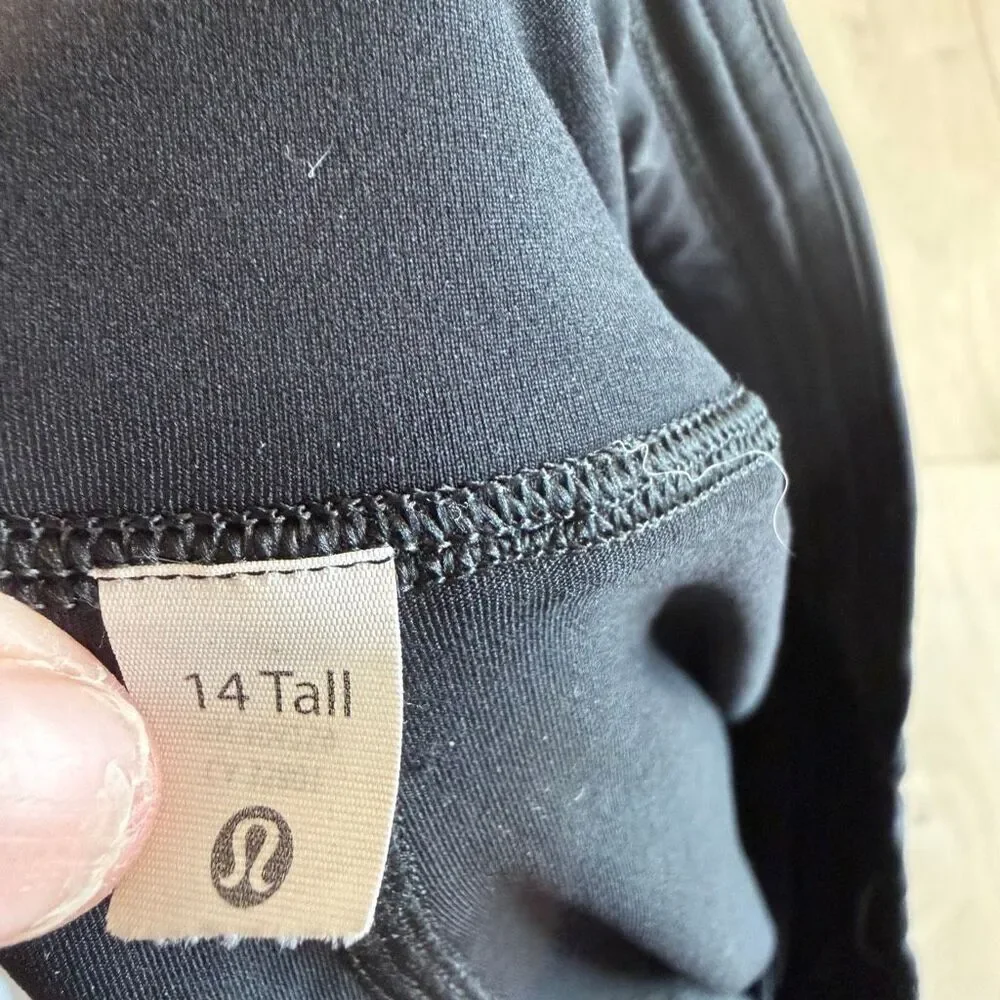Lululemon women’s skirt short size 14T
